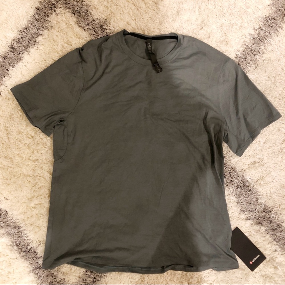 NWT Lululemon somatic aero ss T-shirt